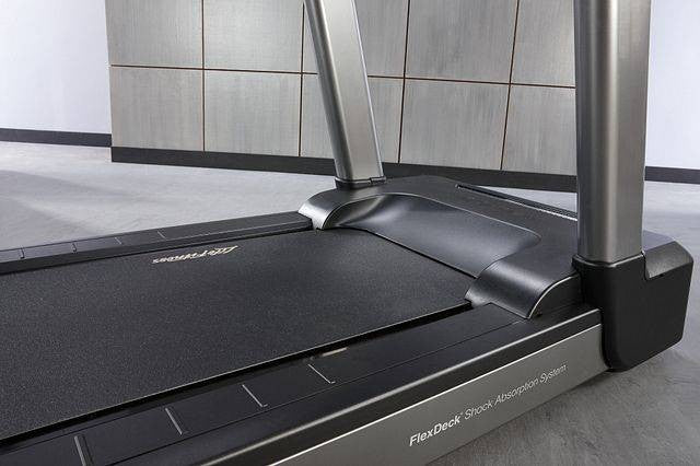 Life Fitness F3 Folding Treadmill Go Console Cardio