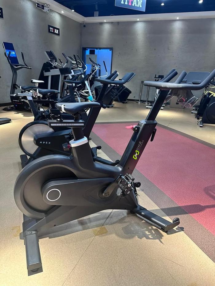 Spining Bike dhz S300 black series  Exercise Bike Gym Equipment Commercial Gym Use Spine Cycling spinning Bike