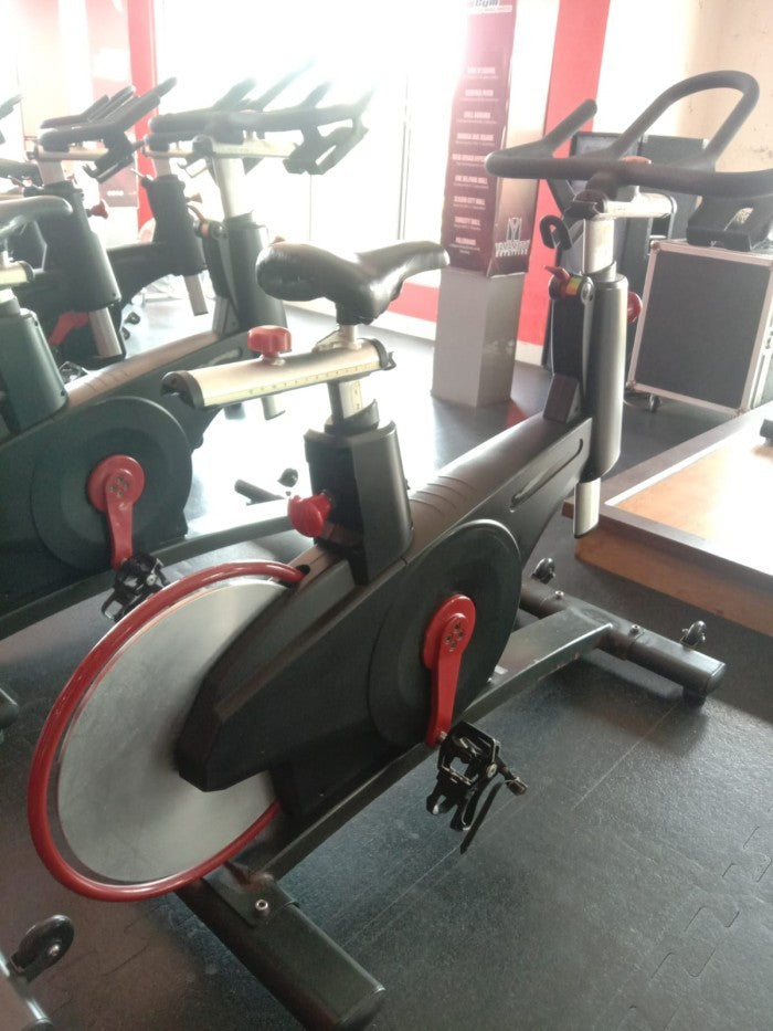 SPINNING BIKE INSIGHT SS6000 EX OSBOND GYM CEMPAKA PUTIH