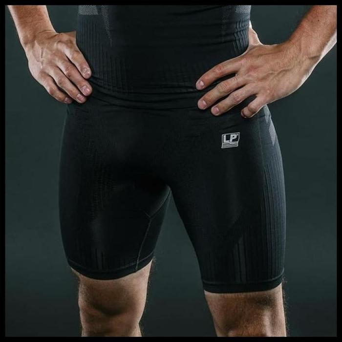 LP SUPPORT EMBIOZ THIGH SUPPORT COMPRESSION SHORTS LP-293Z MEN - BLACK, XL