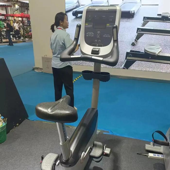 MND-X530 Upright Bike | Sepeda Statis Upright Tanpa Listrik