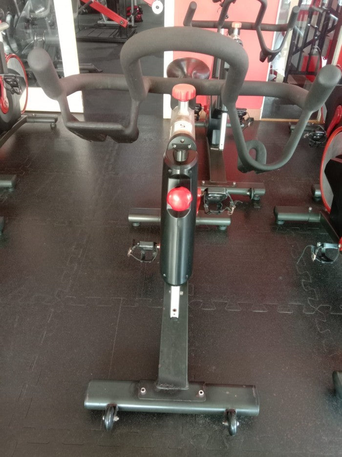 SPINNING BIKE INSIGHT SS6000 EX OSBOND GYM CEMPAKA PUTIH