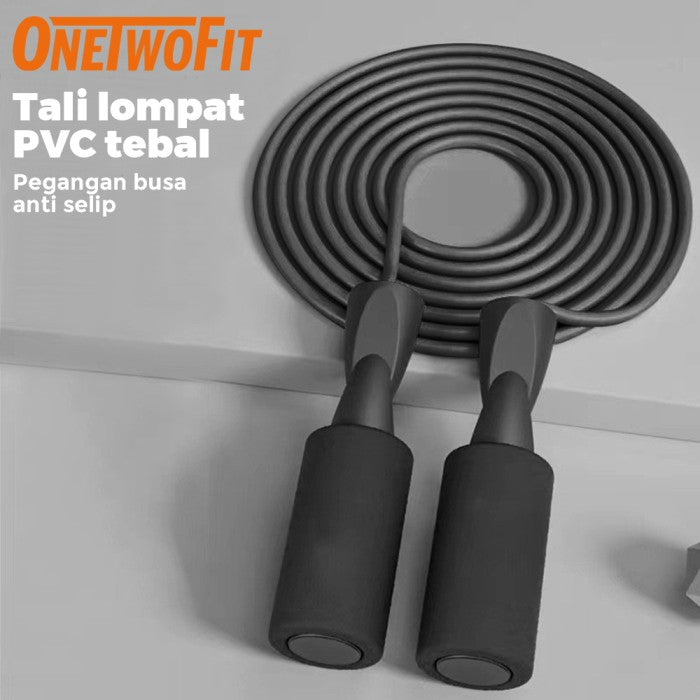 OneTwoFit Foam Jump Rope PVC Skipping Rope Panjang disesuaikan Tali - Hitam