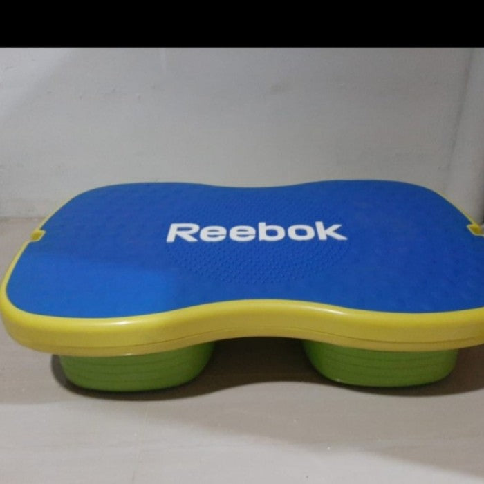 Reebok Easy Tone Aerobic Step Bench