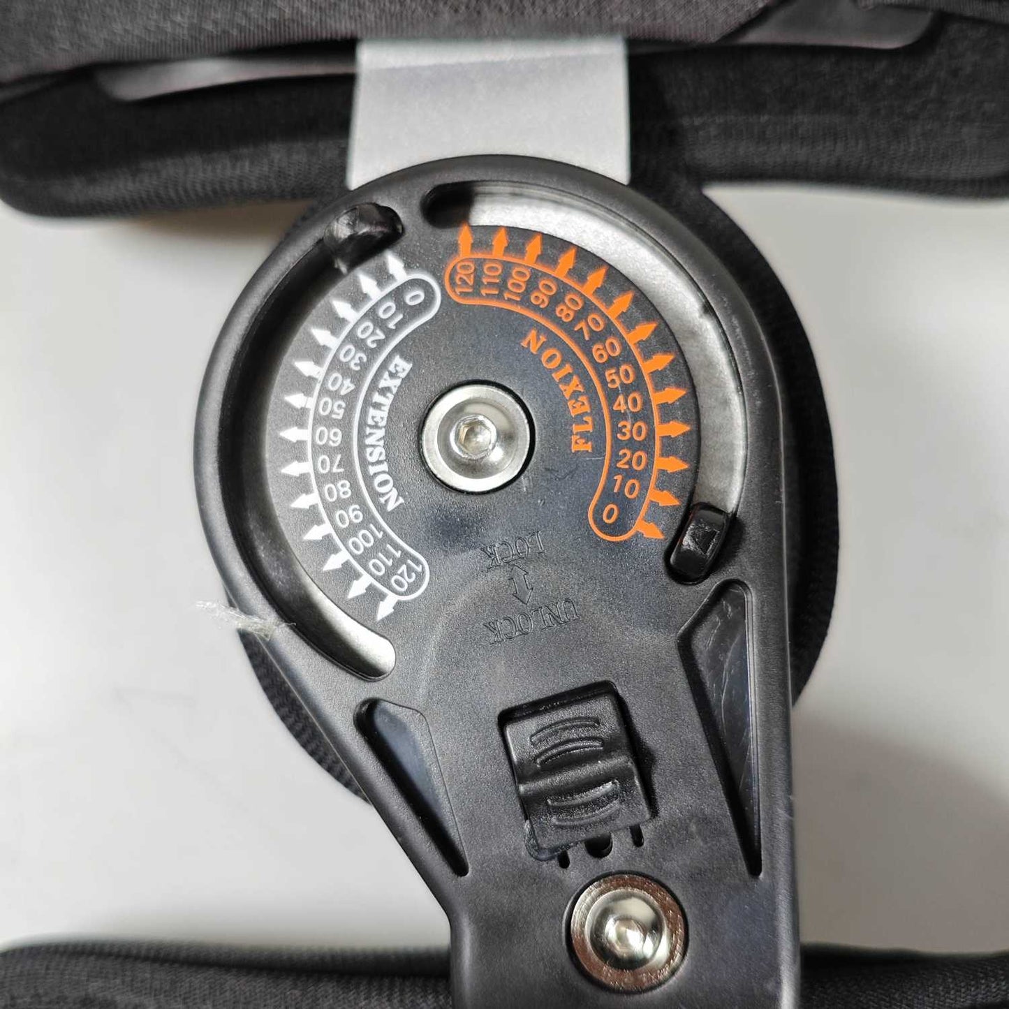 Januel Alat Terapi Adjustable Knee Joint Brace Sprain Protection - Jn08