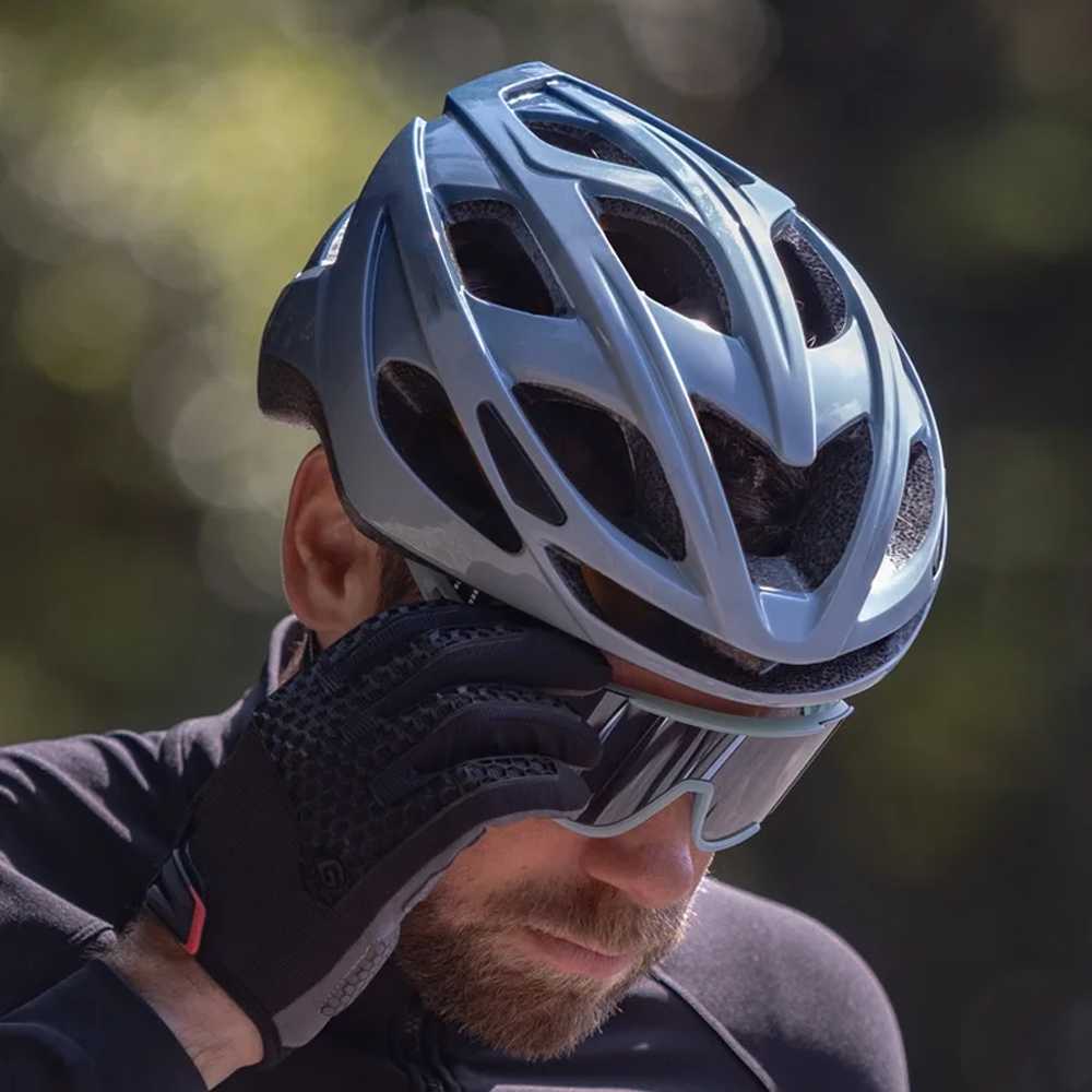 TaffSPORT Helm Sepeda Scooter Bicycle Helmet Ultralight Standard Vers - BK-4