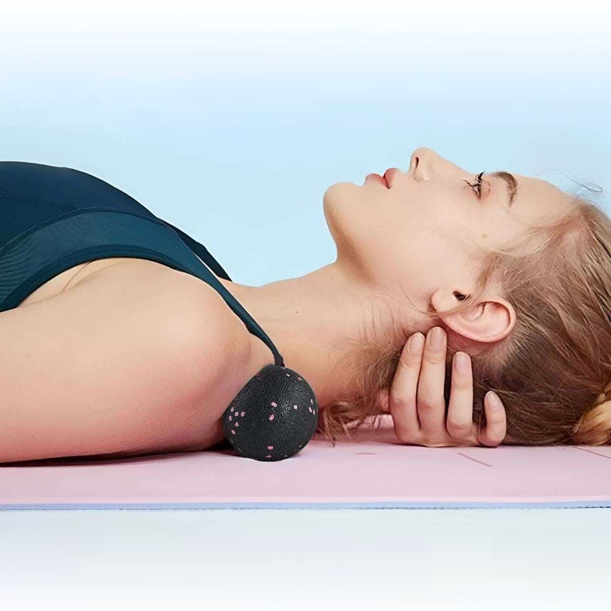 Mertrava Alat Bantu Yoga Peanut Massage Foam Block Roller Ball 8x16cm - D335